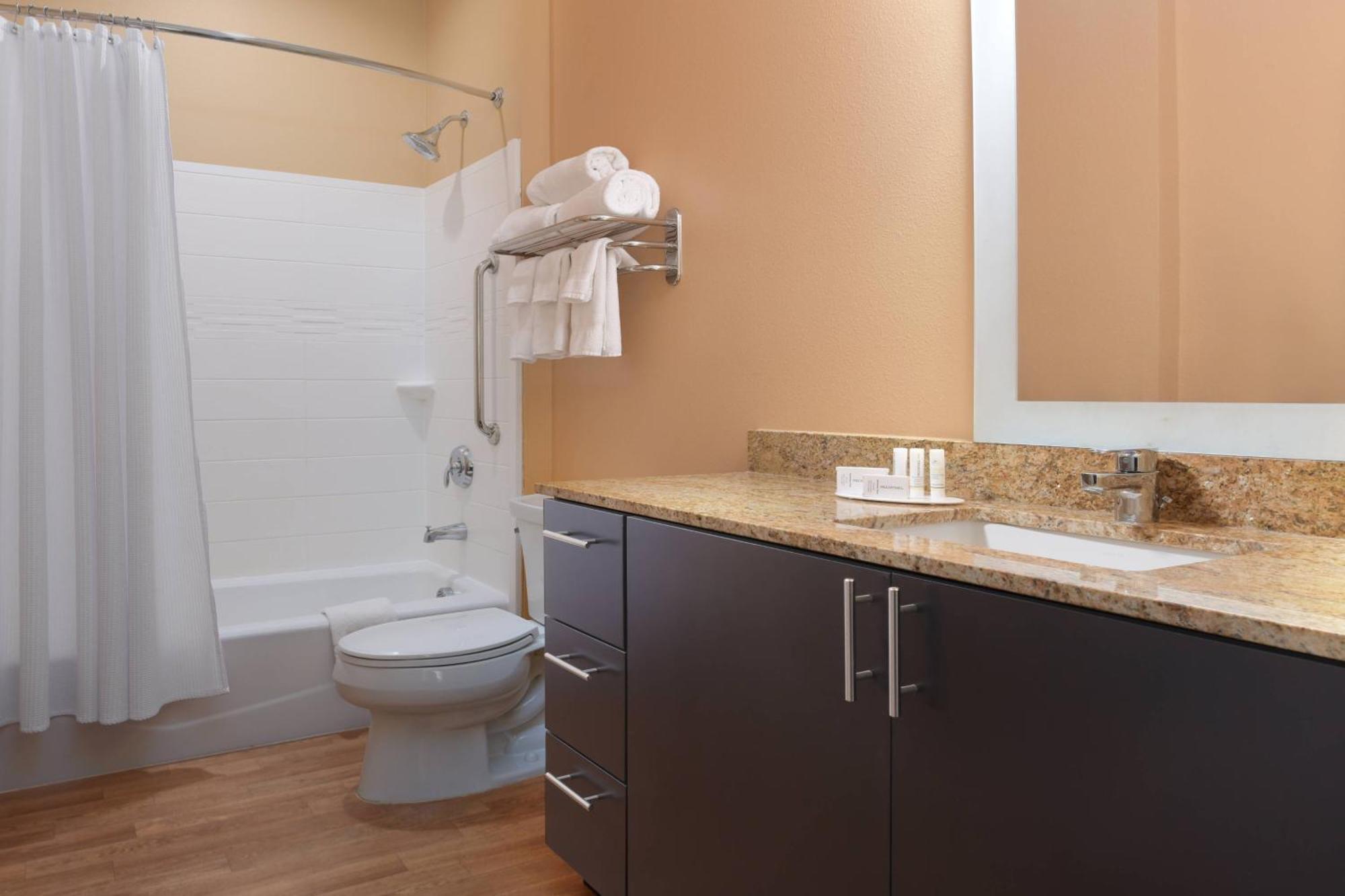 Towneplace Suites By Marriott Lake Jackson Clute Εξωτερικό φωτογραφία