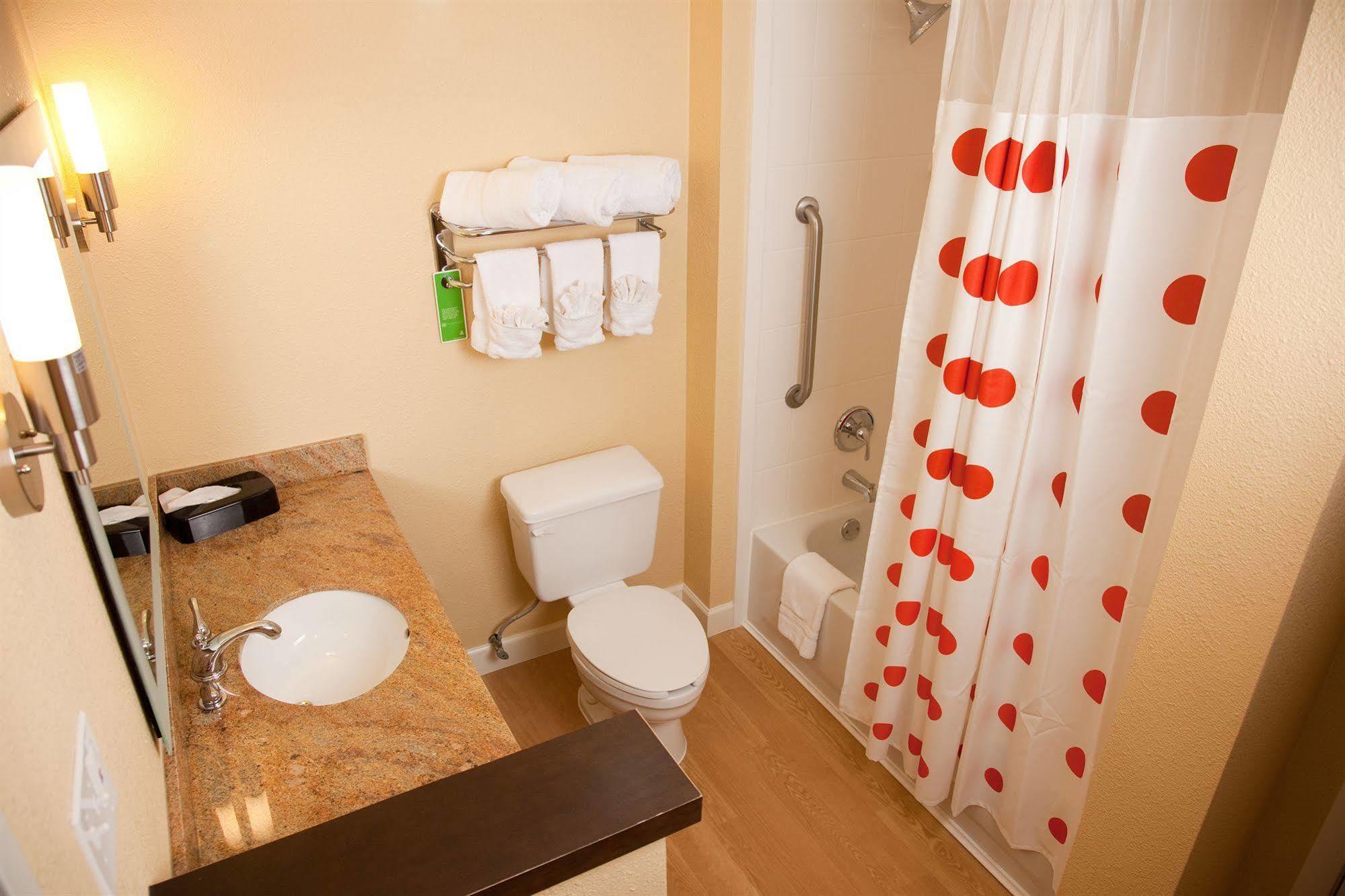 Towneplace Suites By Marriott Lake Jackson Clute Εξωτερικό φωτογραφία
